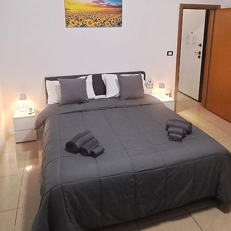 Fiera Bolognina - Komodo - Appartamento Completo Con Giardino E Parcheggio Privato Μπολόνια Εξωτερικό φωτογραφία