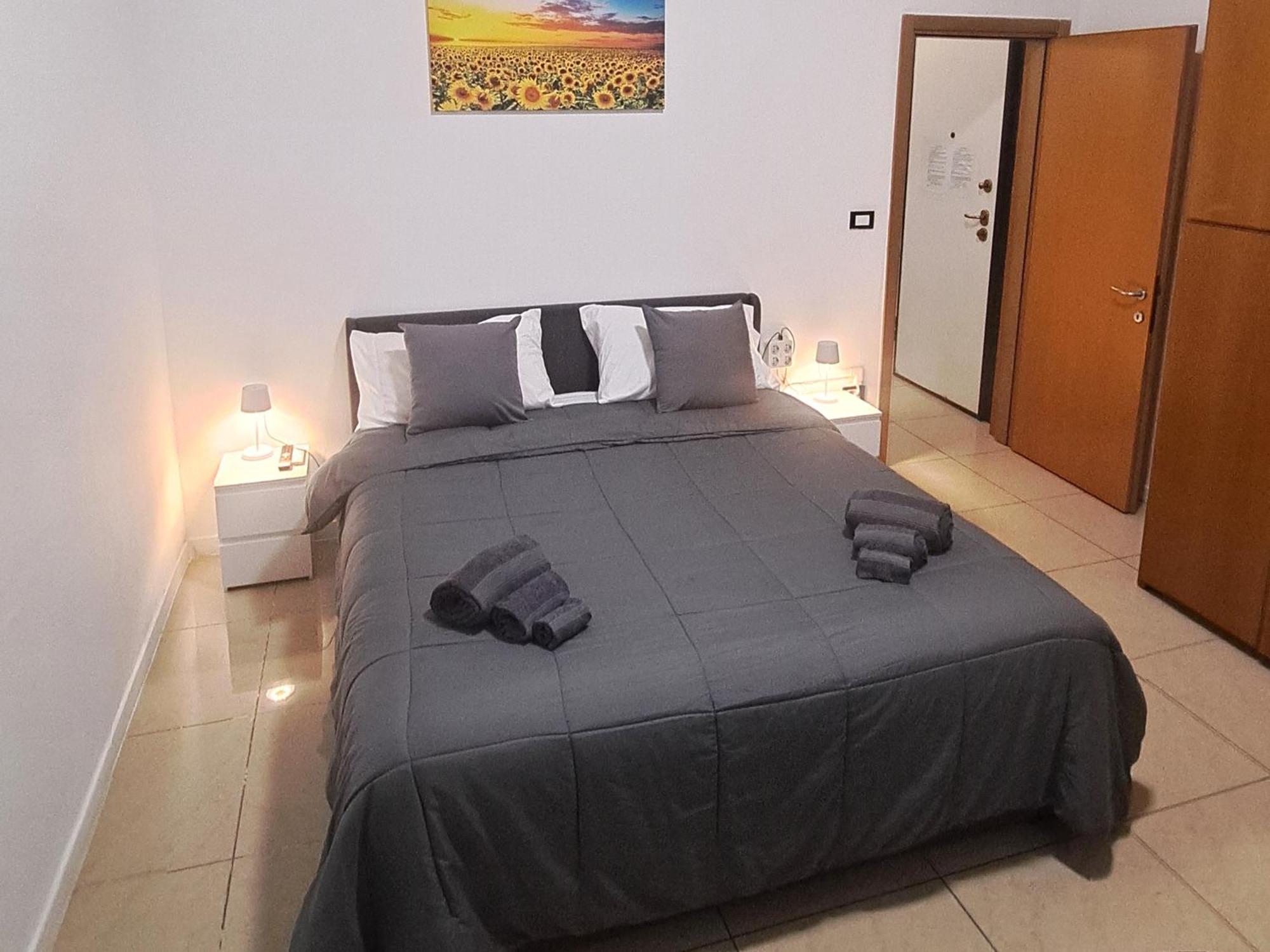 Fiera Bolognina - Komodo - Appartamento Completo Con Giardino E Parcheggio Privato Μπολόνια Εξωτερικό φωτογραφία